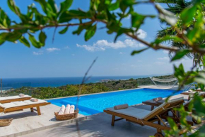  Infinity Villa with Pool, 1 km to Sea, Amenities & Shaded BBQ!  Ретимно